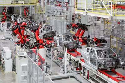 零跑汽車完成45億元新一輪融資，中金資本與杭州國資聯手布局未來